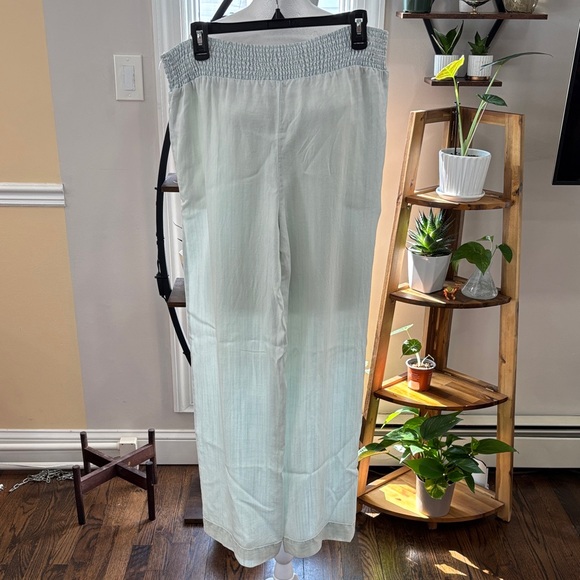 For the Republic light blue smocked waist Pants size M - Picture 3 of 4